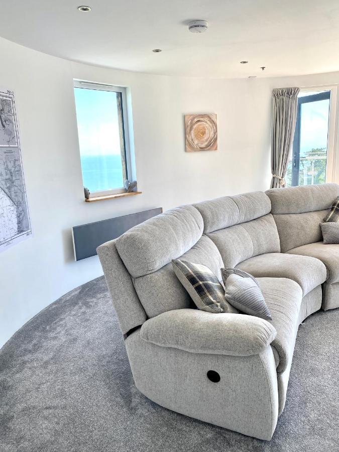 One Of The Best Properties In Lyme! Breathtaking Views Across The Whole Bay. 3 Stories With 2 Tier Veranda Around The Property. Sleeps 6 Lyme Regis Extérieur photo