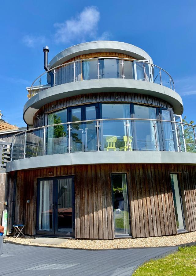 One Of The Best Properties In Lyme! Breathtaking Views Across The Whole Bay. 3 Stories With 2 Tier Veranda Around The Property. Sleeps 6 Lyme Regis Extérieur photo