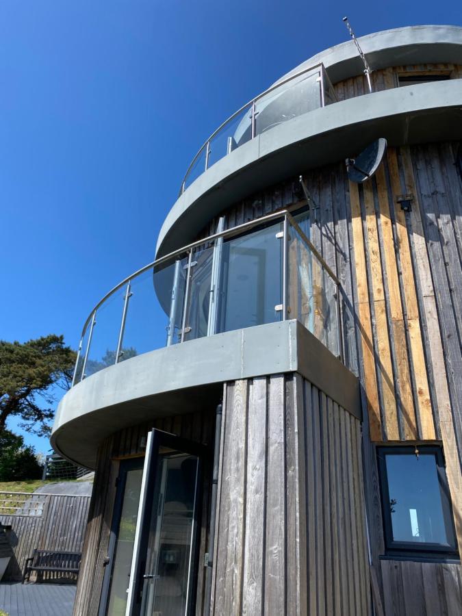 One Of The Best Properties In Lyme! Breathtaking Views Across The Whole Bay. 3 Stories With 2 Tier Veranda Around The Property. Sleeps 6 Lyme Regis Extérieur photo